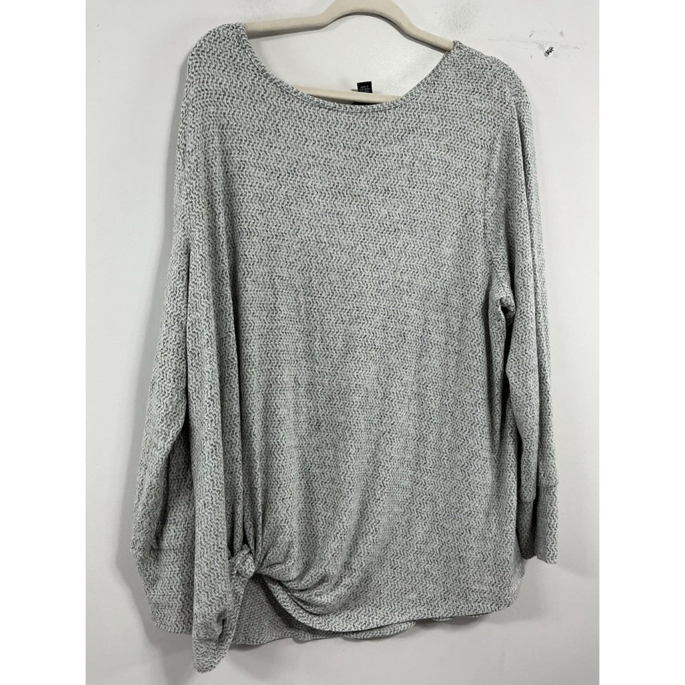 Womans Excellent Condition AGB Woman Pullover Sweater 3X Gray White Knot Accent